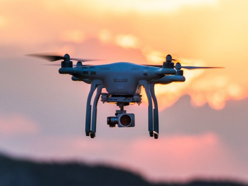 الصين تصمّم طائرة "درون" تغوص في المياه